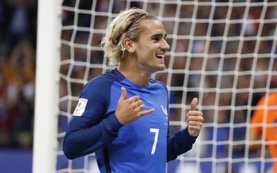 熊猫体育热评-内斯塔在雷吉纳锻炼